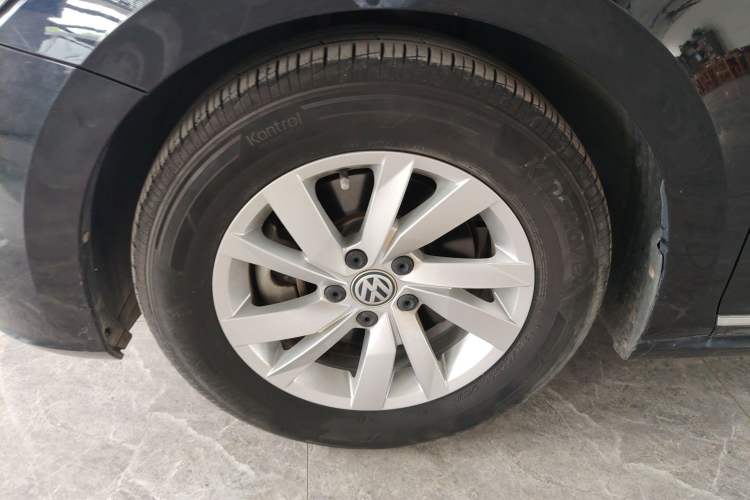 Used Volkswagen Passat 2020 Revised Version 280TSI Business Edition China VI Standard
