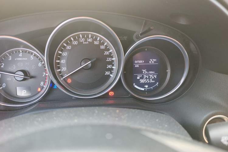 Used Mazda CX-5 2015 2.0L Automatic Two-Wheel Drive Urban Version
