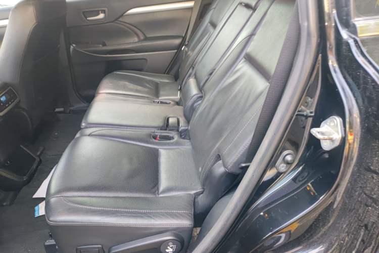 Used Toyota Highlander 2015 2.0T Four-Wheel Drive Luxury Edition 7-Seater
