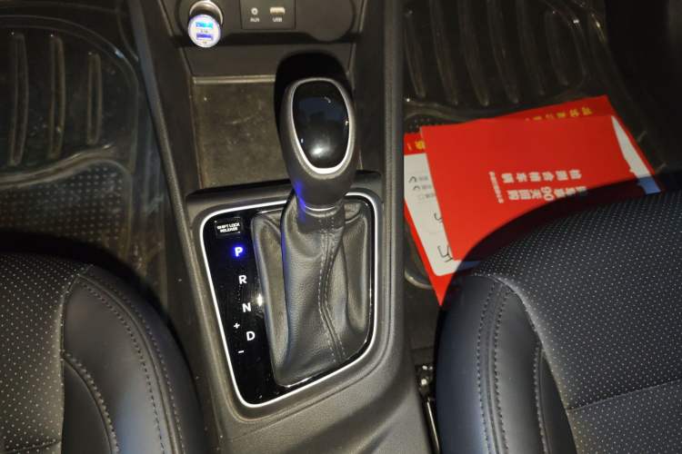 Used Hyundai Verna RV 2017 1.4L Automatic Cool Edition GLS China V Emission Standard Gear Lever