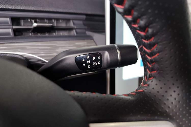 Used NETA V 2022 Chao 400 Lite Gear Lever