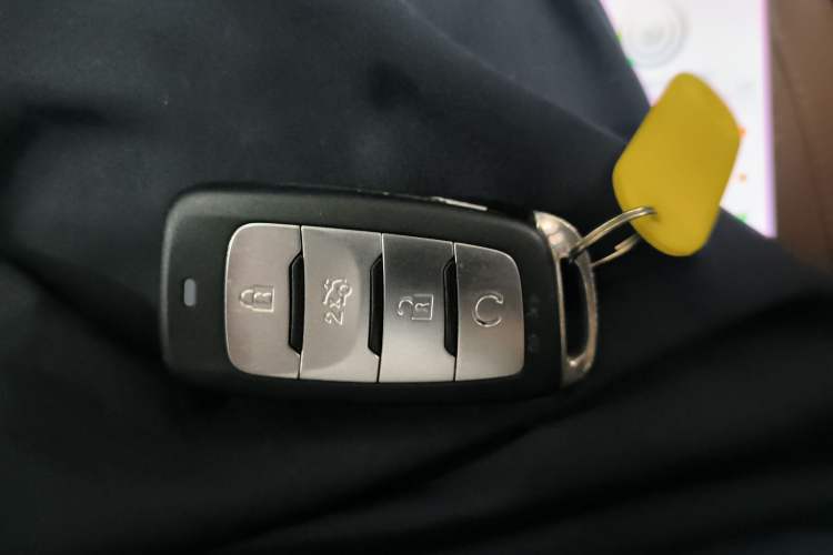 Used Changan CS95 2017 2.0T Two-Wheel Drive Zhitu Edition