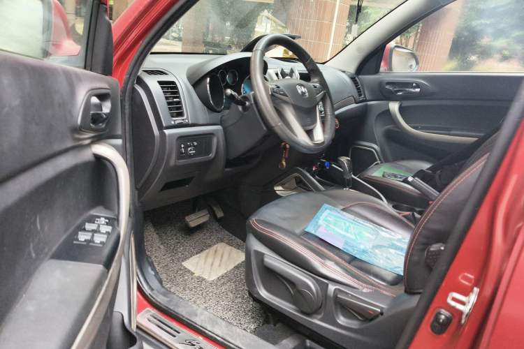 Used Changan CS35 2012 1.6L Automatic Luxury Version China V Standard
