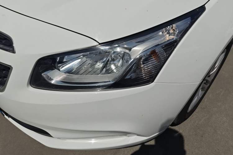 Used Chevrolet Cruze 2015 1.5L Classic SE AT
