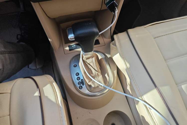 Used Volkswagen Touran 2008 2.0L Zhiya Edition Automatic 5 Seats