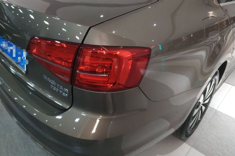 Used Volkswagen Sagitar 2015 230TSI Automatic Luxury Model