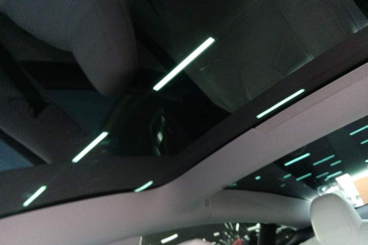 Used Tesla Model 3 2023 Rear-Wheel-Drive Version
