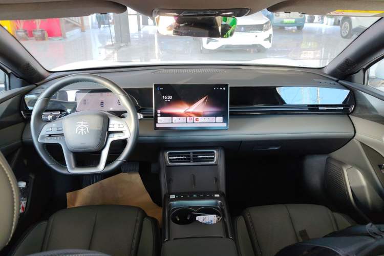 Used BYD Qin L 2025 EV 545KM Beyond Version
