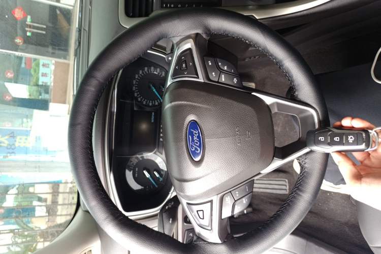 Used Ford Mondeo 2013 2.0L GTDi 200 Fashion Edition