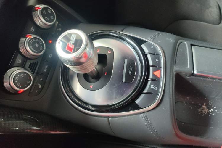 Used Audi R8 2014 4.2 FSI quattro Gear Lever