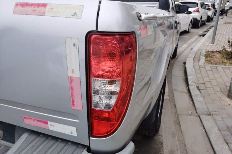 Used JMC Baodian 2020 2.5T Diesel Two-Wheel Drive Luxury Edition Long Wheelbase JX4D25A6L
