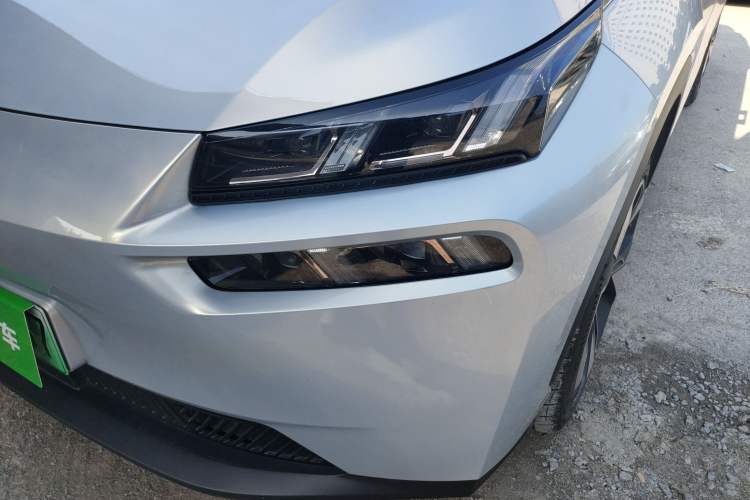 Used AION V 2023 Plus 80 Smart Enjoyment Seven-Seater Edition Ternary Lithium Left Front Headlight