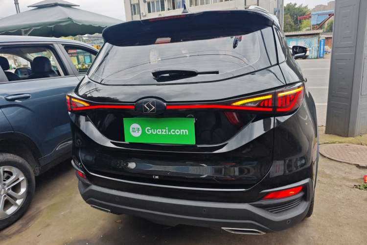 Used SOL X8 2021 300T DCT Leading Smart Connectivity Version 7 Seats
