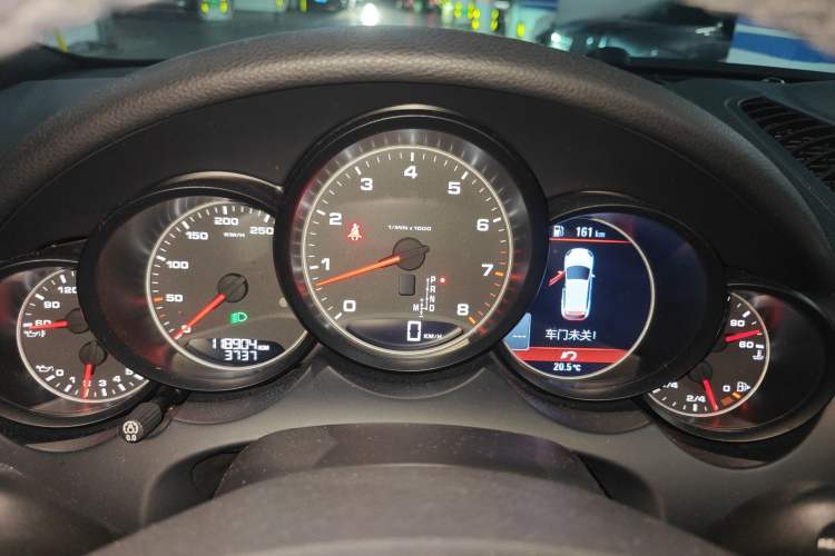 Used Porsche Cayenne 2014 Cayenne Platinum Edition 3.0T