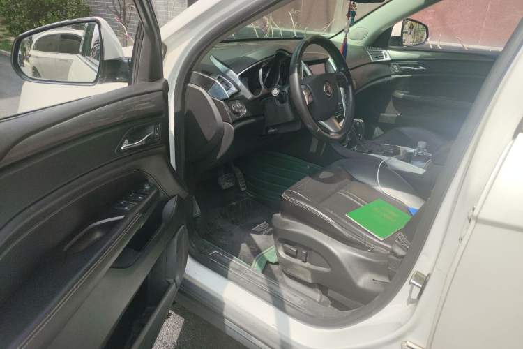 Used Cadillac SRX 2012 3.0L Comfort Model
