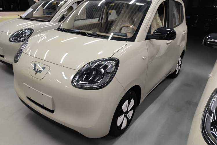 Used Wuling Hongguang MINIEV 2025 Four-Door Version Advanced Edition