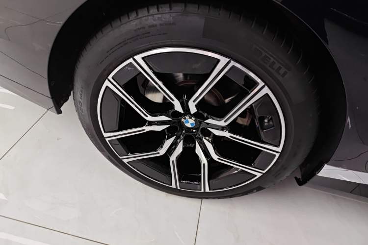 Used BMW 7 Series 2023 735Li M Sport Package