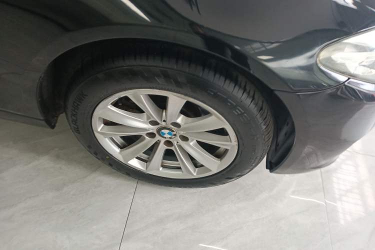 Used BMW 5 Series 2014 520i Elegant Edition Right Front Wheel Hub