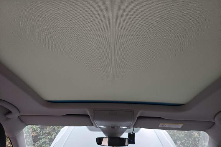 Used Volkswagen Tiguan L 2023 Facelifted 380TSI Automatic All-Wheel Drive R-Line Plus Version 7-Seater
