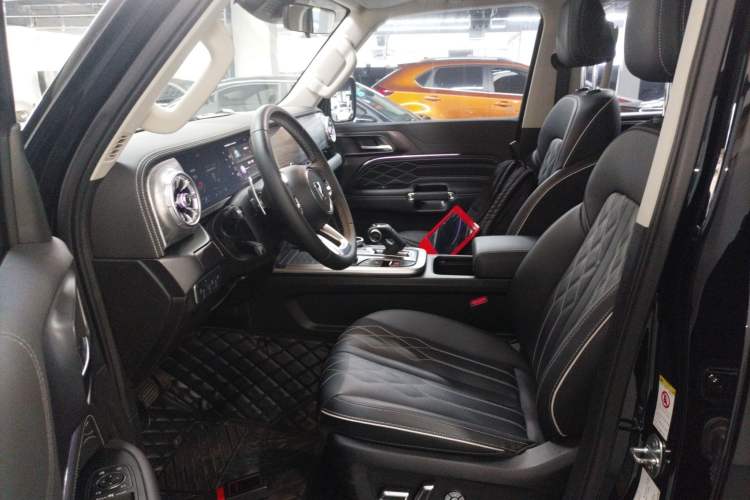 Used Tank 300 2023 Off-Road Edition 2.0T Challenger Left Front Seat