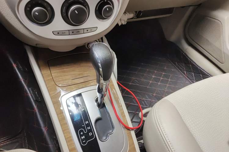 Used Buick Excelle 2015 1.5L Automatic Classic Model Gear Lever