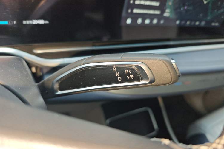 Used SAIC MAXUS G90 2024 2.0T Xingyun Seven-Seater Version