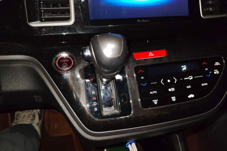 Used Honda Elysion 2019 2.0L Hybrid Luxury Edition
