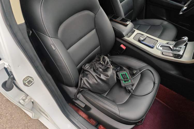 Used Geely Auto Emgrand GL 2017 1.8L DCT Elite Model Right Front Seat