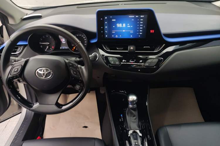 Used Toyota C-HR 2021 2.0L Luxury Edition Gear Lever