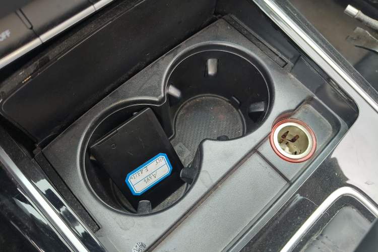 Used Hongqi HS5 2022 2.0T Smart Connect Flagship Edition Vehicle Key