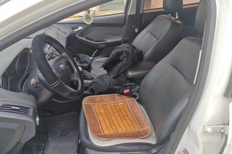 Used Ford Focus 2012 Hatchback 1.6L Automatic Comfort Model Left Front Seat