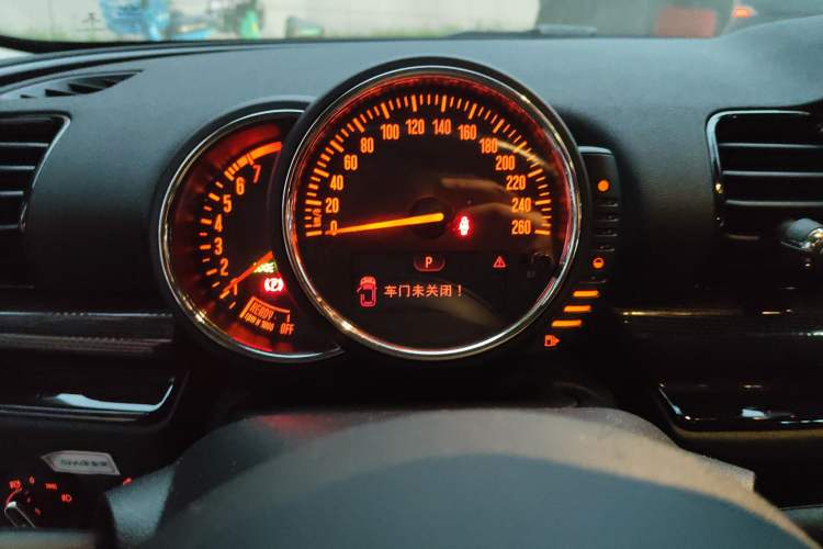 Used MINI Clubman 2016 Revised Version 2.0T COOPER S Connoisseur Edition
