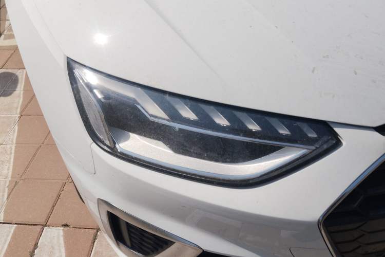 Used Audi A4L 2020 40 TFSI Fashion Dynamic Model Right Front Headlight