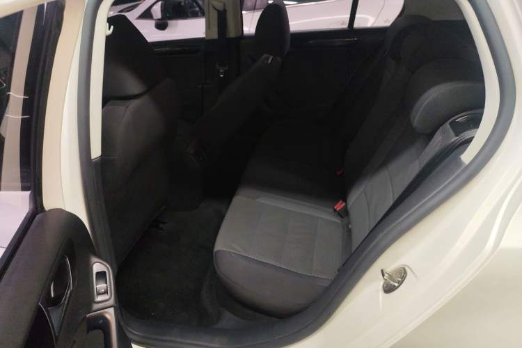 Used Volkswagen Golf 2012 1.6L Automatic Comfort Model Left Rear Seat