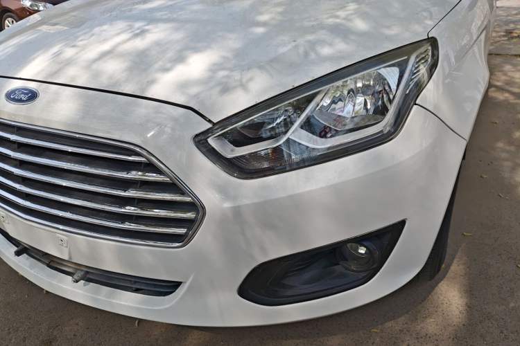Used Ford Escort 2015 1.5L Manual Comfort Model