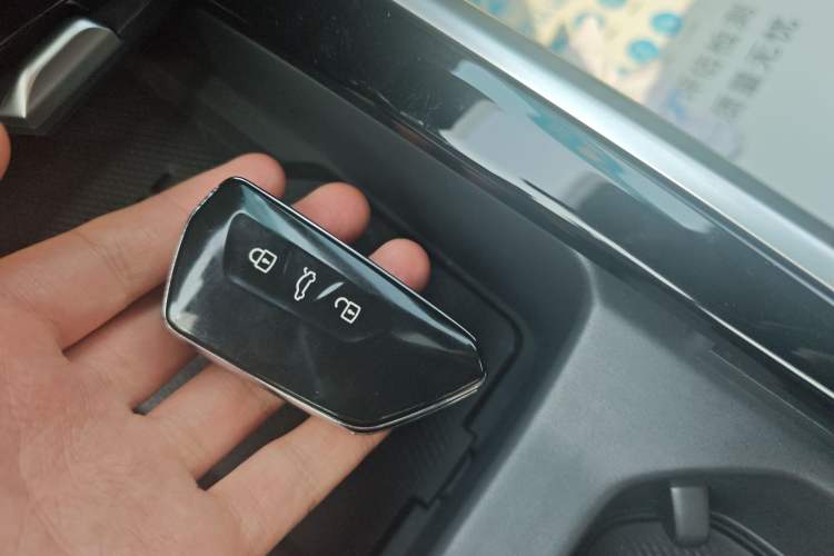 Used Volkswagen Passat 2025 Pro 380TSI Starry Dragon Luxury Edition
