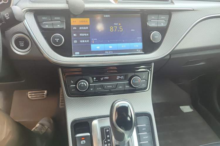 Used Geely Auto Emgrand GS 2016 Sport Edition 1.3T Automatic ZhenShang Model Audio And AC Panel
