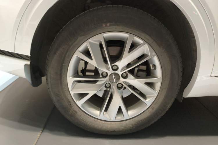 Used Genesis GV70 2023 2.5T Two-Wheel Drive Luxury Edition