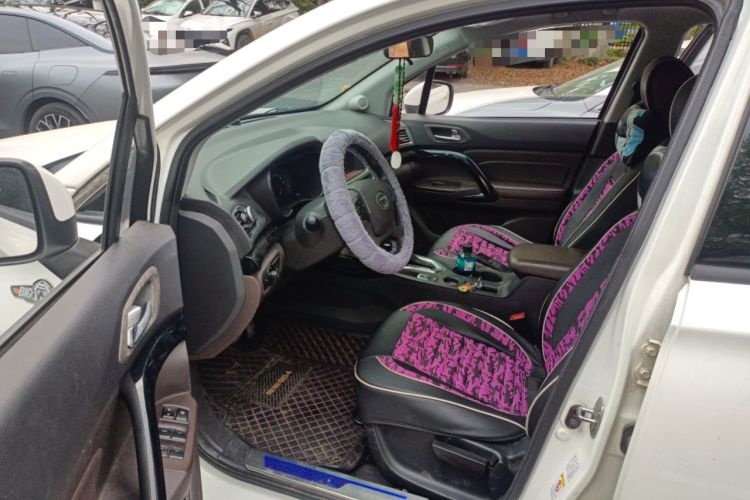 Used GAC Trumpchi GS4 2017 235T G-DCT Two-Wheel Drive Elite Edition Left Front Seat