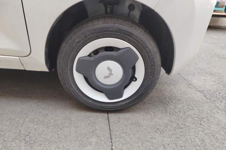 Used Wuling Hongguang MINIEV 2022 Easy Version Lithium Iron Phosphate
