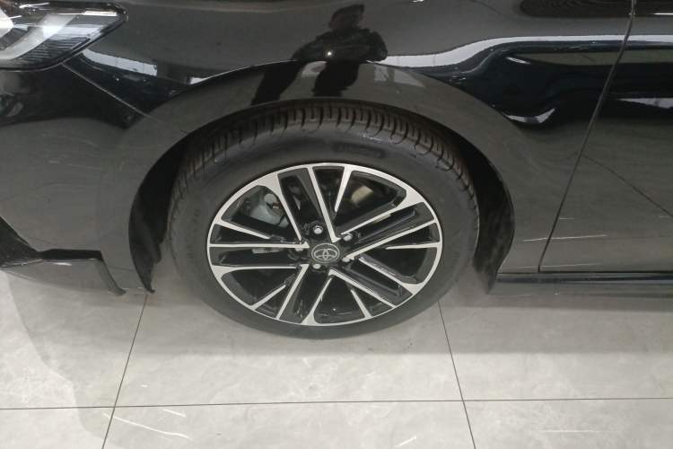 Used Toyota Camry 2026 Model Dual-Engine 2.0HSE Sport Lite Edition