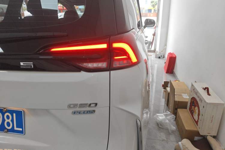 Used SAIC MAXUS G50 2023 PLUS 1.5T Happiness-Recommended Automatic Start Edition Right Rear Taillight