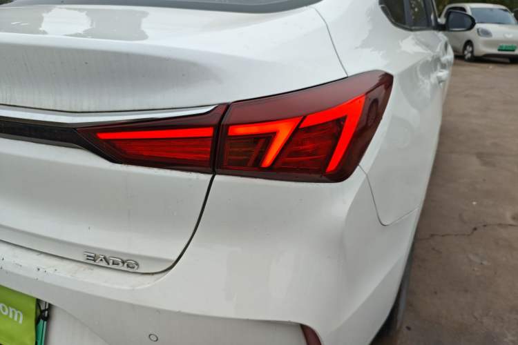 Used Changan Eado New Energy 2022 EV460 Smart Ride-Hailing Edition – Lithium Iron Phosphate
