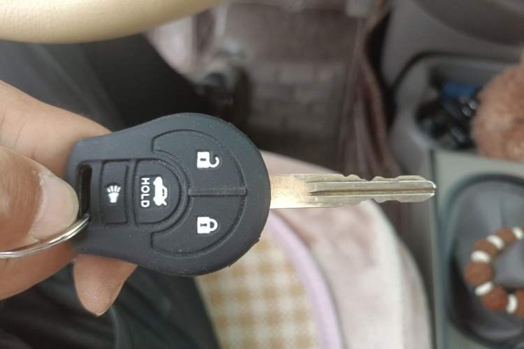 Used Nissan Sunny 2015 1.5XE Manual Comfort Edition Vehicle Key