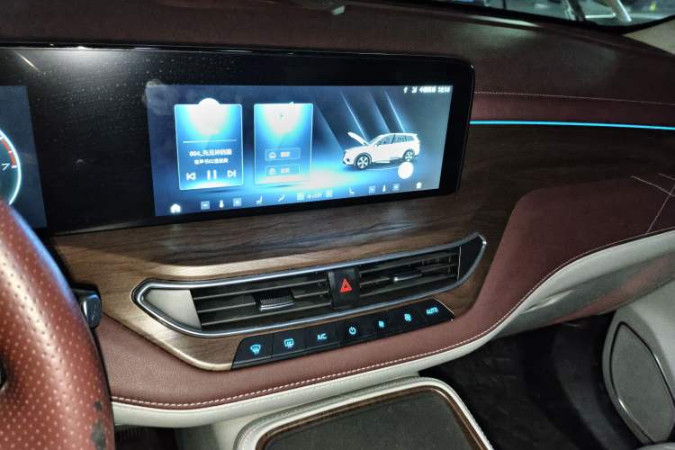 Used Ford Equator 2021 EcoBoost 225 Premier PLUS 7-seater (2/2/3)