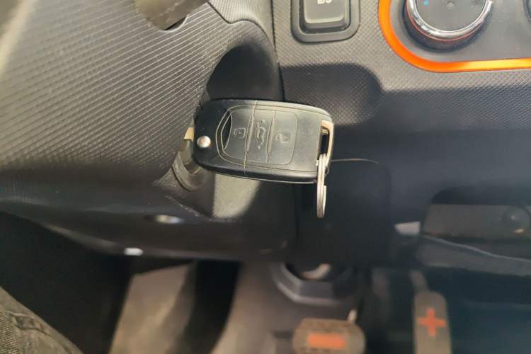 Used Wuling Hongguang MINIEV 2020 Freedom Version Lithium Iron Phosphate Interior 1