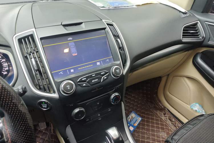 Used Ford Edge 2016 EcoBoost 245 Two-Wheel-Drive Titanium 5-Seater