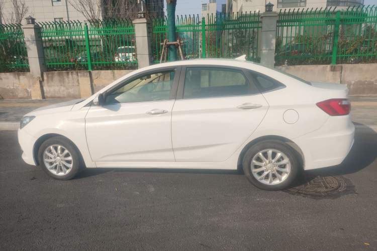 Used Changan Alsvin V7 2015 1.6L Manual Enjoyment Model China V Standard
