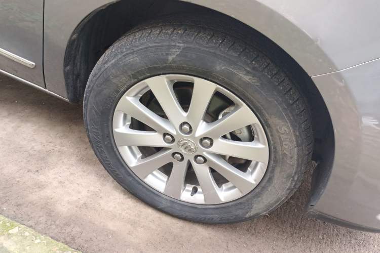 Used Buick GL8 2018 28T Luxury Model China VI Standard Right Front Wheel Hub