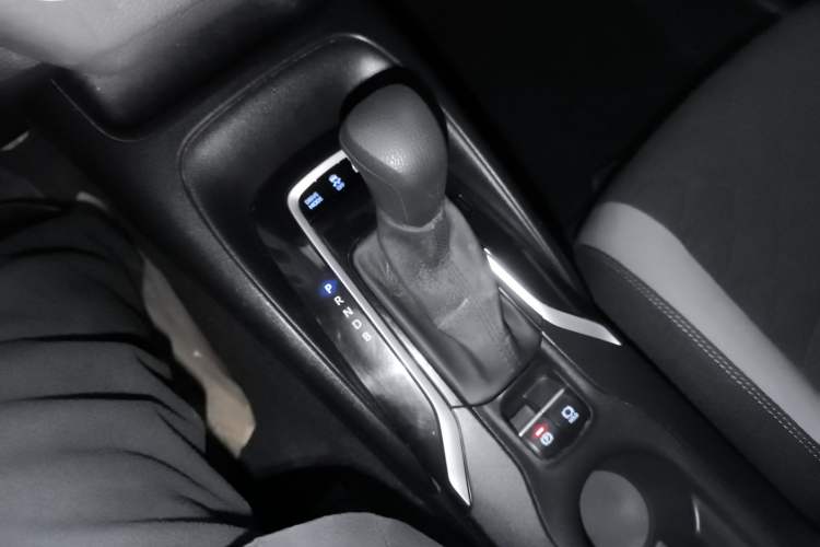 Used Toyota Levin 2021 Dual-Motor 1.8H E-CVT Leading Edition
